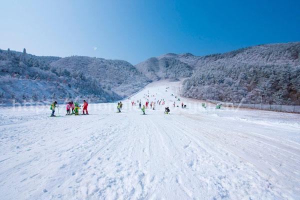 宁波周边滑雪场推荐 宁波附近哪里可以滑雪-第2张图片-国内旅游_国外旅游_门票预订_露营骑行_酒店民宿_旅游攻略_美食资讯,_车票机票购买_众乐乐旅游网