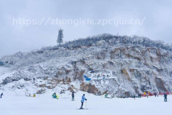 杭州附近滑雪场滑雪有哪些地方 周边滑雪场哪个好-第4张图片-国内旅游_国外旅游_门票预订_露营骑行_酒店民宿_旅游攻略_美食资讯,_车票机票购买_众乐乐旅游网